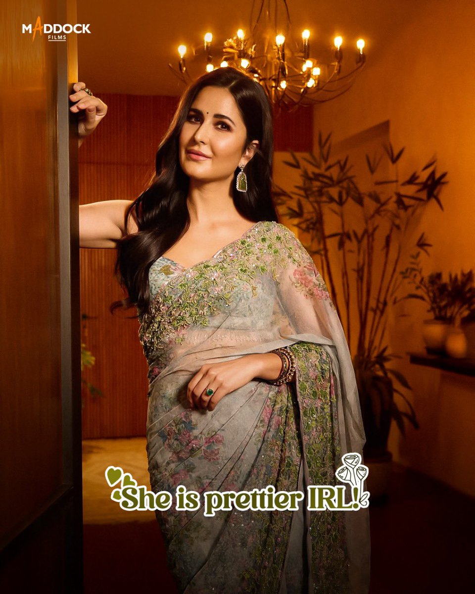 Maddockfilms (@maddockfilms) on Twitter photo From thumkas to timeless grace - hai kinni shaandaar kudi yeh! 💖 Happy Birthday, <a href="/KatrinaKaifFB/">Katrina Kaif Online</a> ✨
#HappyBirthdayKatrinaKaif #KatrinaKaif #KudiNuNachneDe #DinehsVijan #MaddockFilms From thumkas to timeless grace - hai kinni shaandaar kudi yeh! 💖 Happy Birthday, <a href="/KatrinaKaifFB/">Katrina Kaif Online</a> ✨
#HappyBirthdayKatrinaKaif #KatrinaKaif #KudiNuNachneDe #DinehsVijan #MaddockFilms