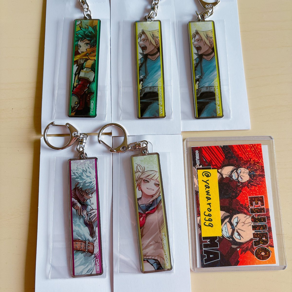 【交換/譲渡】 ヒロアカ原画展 メタルキーホルダー

譲▶︎ 緑谷 上鳴 荼毘 トガ

求▶︎ 爆豪 轟 > 切島 > 定価
※上鳴のみ定価譲渡可能

郵送交換
他お品物と纏めてのお取引歓迎
よろしくお願いいたします🙇‍♀️