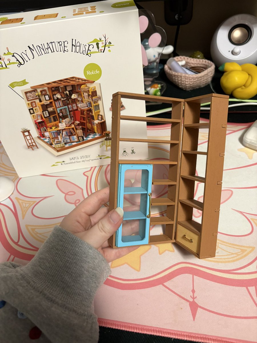 DIY Miniature Room Kit Handcam Progress: 

(1) cabinet in almost 4 hours 💀

WE SHALL TRY TO MAKE THIS ON STREAM PROJECT A WEEKLY OR EVERY OTHER WEEKLY THING SO I ACTUALLY FINISH IT LMAO