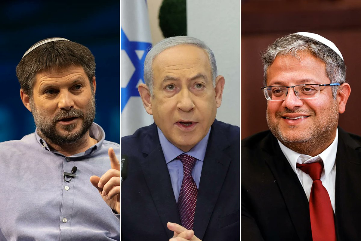 أزمة في رواتب الموظفين الفلسطينيين بسبب قطع إسرائيل أموال الضرائب لشهري مايو و يونيو
- يبلغ عدد الموظفين 240 الف موظف في فلسطين 
- والسلطة الفلسطينية تفكر في الاقتراض لمواجهة الأزمة
- ولي العهد السعودي الأمير محمد بن سلمان وجه بدفع الشهر الماضي 30 مليون دولار ضمن دعم المملكة
