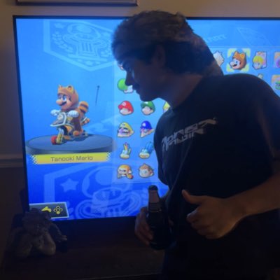 yethirski's tweet photo. #NewProfilePic https://t.co/E6LnV1mPDJ