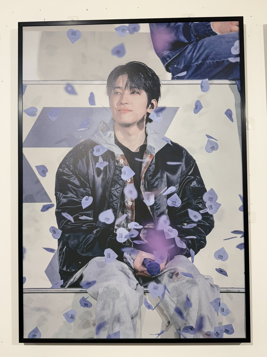 📍카페모모이

너무예뻤던 원우 생카 ㅠㅠ
기본특전이랑 럭드도 다 너무예쁜 생카!! 💜

#WONWOO_OF_LEGENDS
#ID_GAM3BO1_717