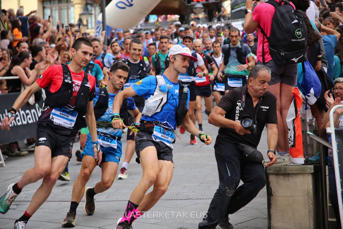 📷 700 ARGAZKI / FOTOS / PHOTOS
😓 Aurten ezin gehiago atera...
⛰️ EHUNMILAK ULTRA-TRAIL / G2HAUNDIAK / MARIMURUMENDI
👉 lasterketak.eus/eu/#argazkiak 

#lasterketak
#ehunmilak25
#mendilasterketak
#ehunmilak
#beasain
#gipuzkoa
#euskalherria
#trail
#trailrunning
#running
#basquecountry