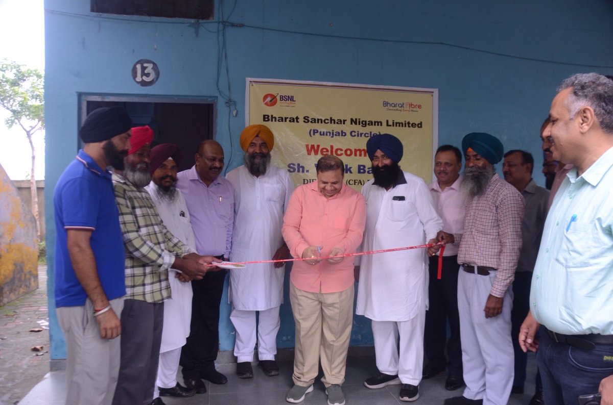 BSNL_PB's tweet image. OLTE inaugurated on 13 July 2025 at Sohiyan Khurd, Verka Block  Amritsar by Director CFA BSNL in presence of CGMT Punjab Circle.

Grateful to the Sarpanchs of Sohiyan Khurd &amp;amp; Jahangir GP for the warm welcome.

#DigitalIndia #BSNLPunjabCircle #FibreToHome