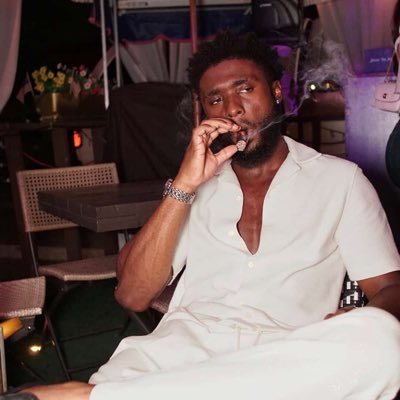 aarodgerss's tweet photo. #NewProfilePic https://t.co/fsxjuOB6Rp