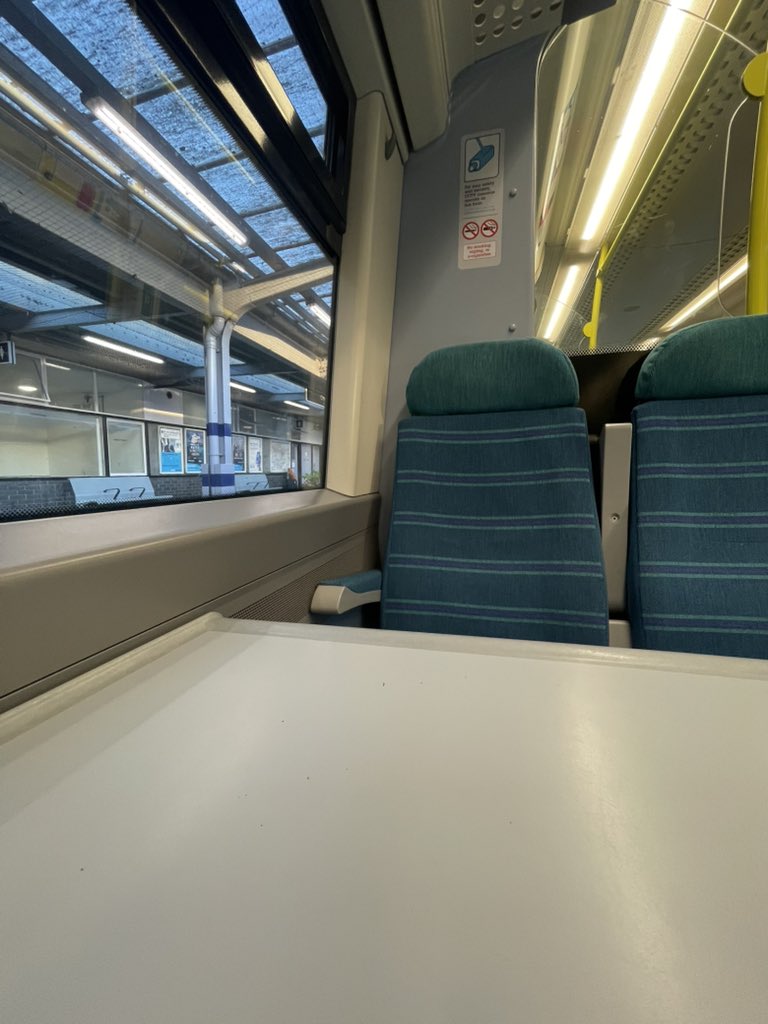Dominic_Noades's tweet image. Off on a rail adventure today, to the Isle of Wight! ππ
Quite an early start, a stop off at Peckham Rye and South Croydon to see some freight locomotives, then off to the Isle of Wight later, somewhere Iβve never been before.