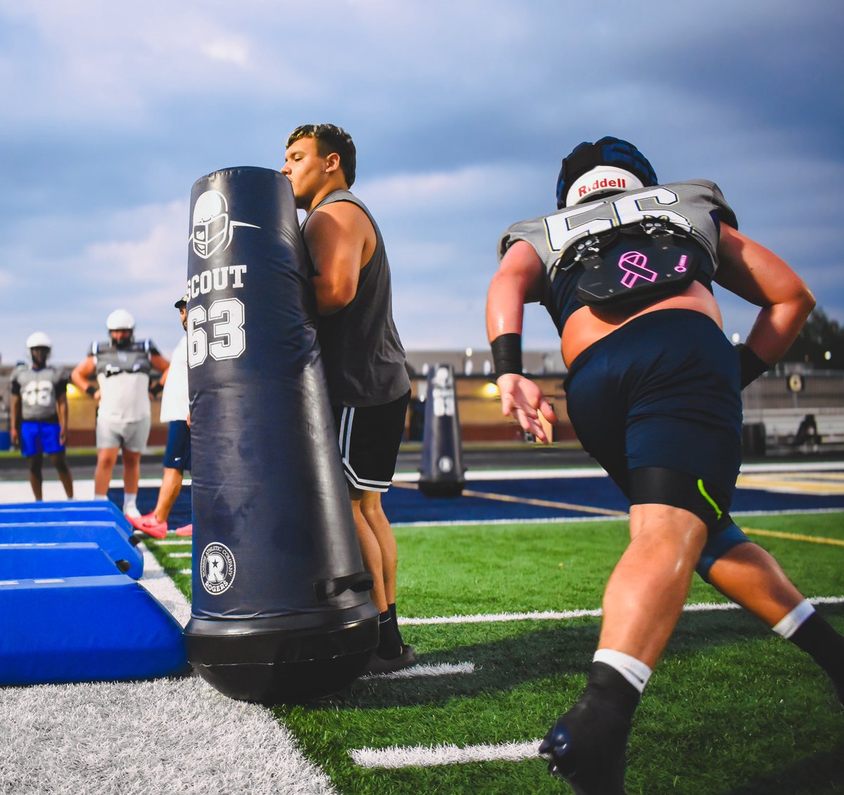 SarahSurber56's tweet image. Soaking up Summer Senior Football Nights &amp;amp; Memories💙💛🦅🏈🤩
📸: @SarahSurber56