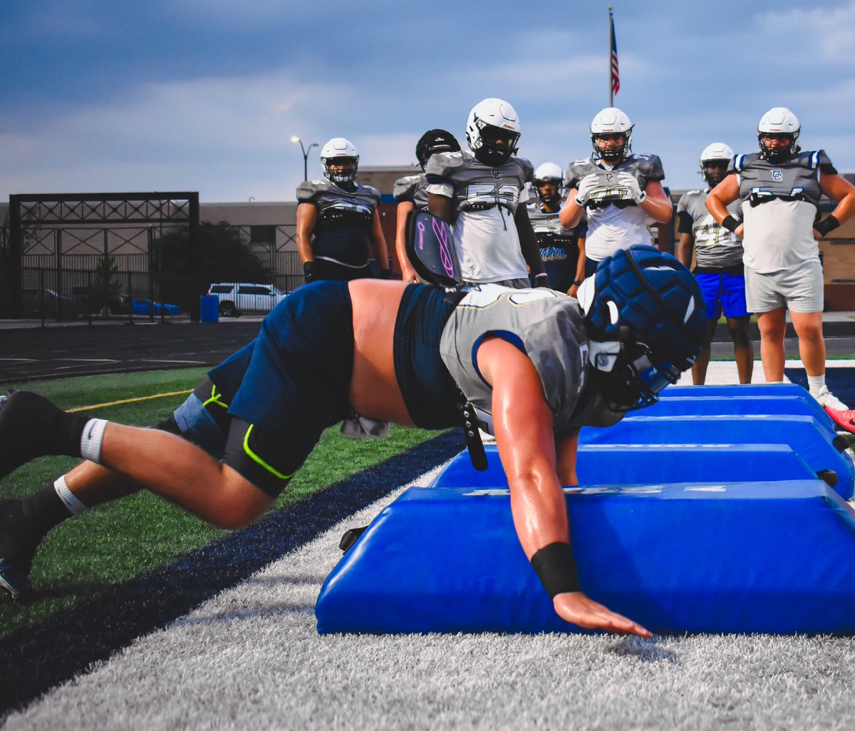 SarahSurber56's tweet image. Soaking up Summer Senior Football Nights &amp;amp; Memories💙💛🦅🏈🤩
📸: @SarahSurber56