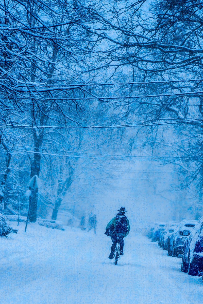 My  photographer artwork that’s minted on ETH &amp; Solana please check them out  

manifold.gallery/jon-captures/c…  &amp; exchange.art/joncaptures #photography  #web3 #NFTCollectors #Art