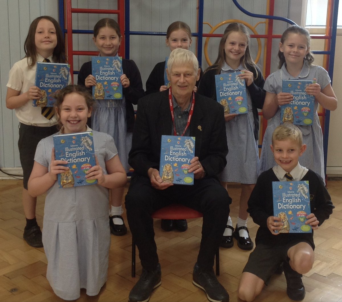 WyldeGrnRotary's tweet image. DICTIONARIES FOR LIFE ... one of our longest running projects promoting literacy working with local primary schools. Thank you to The Rotary Foundation for support in financing this project, supporting our leaders of tomorrow! dictionary4life.com
Photo credit: @walmleyjssc