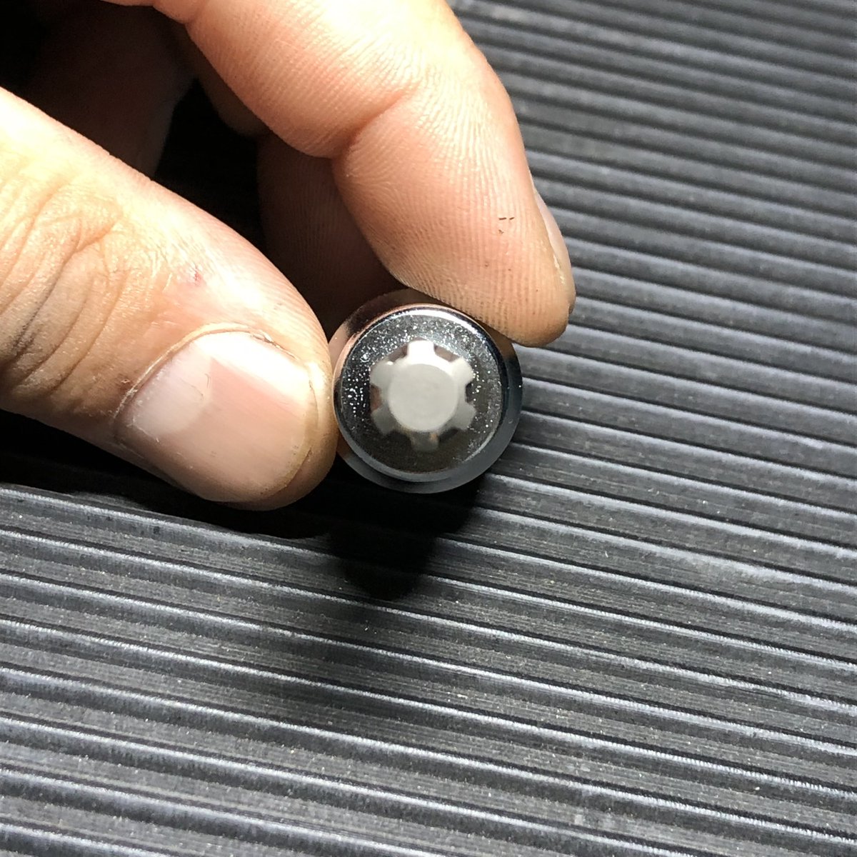 37TDMT's tweet photo. コーケン3027-50
CVビットM8

アルファロメオジュリエッタのA/Cコンプレッサ交換でターボのパイプが邪魔だから外したいってなった時に…何だこれ？トルクスプラスではしっくりこない

FG横浜に泣きついたらCVビットって規格あるよって教えてもらい何とかクリア

まっすーありがとねー！ https://t.co/ESQGLdBX0i