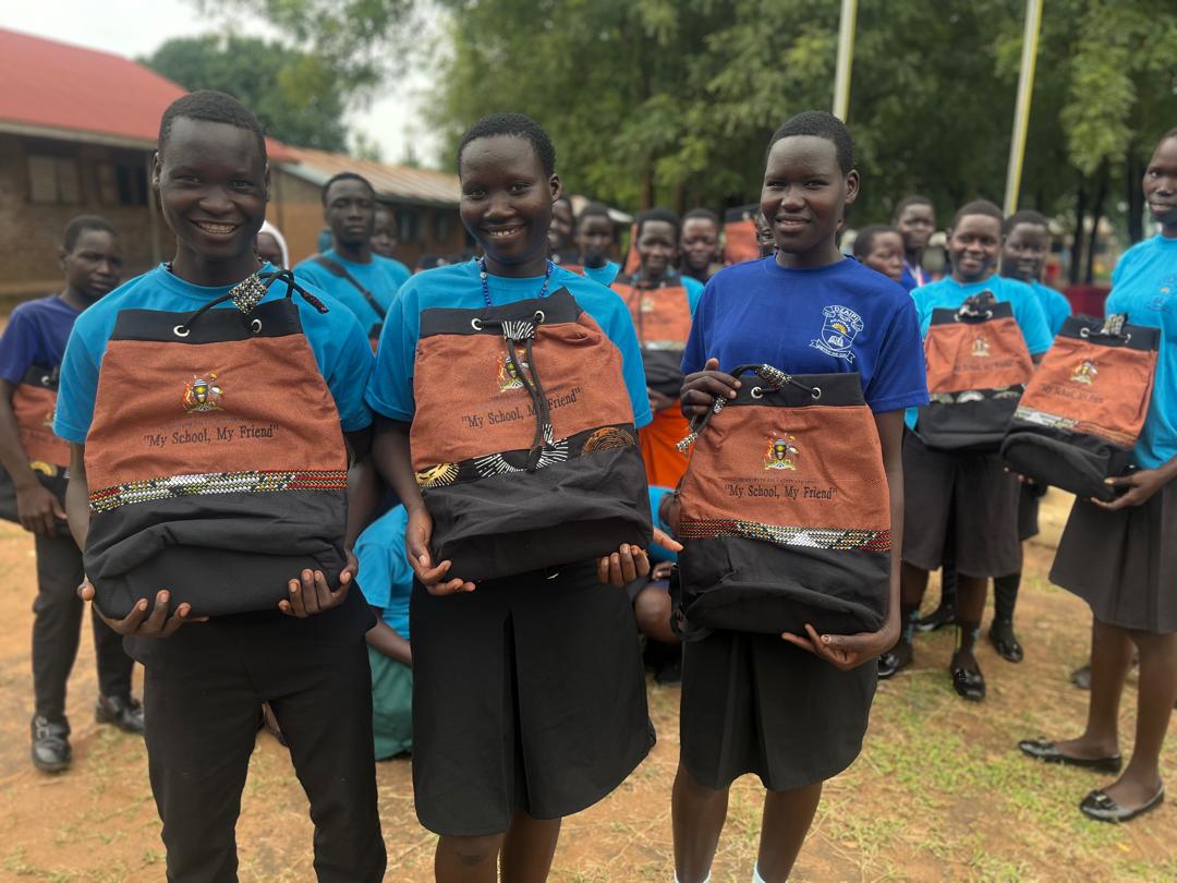 EnabelinUganda's tweet image. Across many communities, children are forced to drop out of school, not because they lack ambition, but because they lack basic supplies. We recognize that these simple items such as books, pens etc. can make the difference between staying in school and falling behind.
That’s…