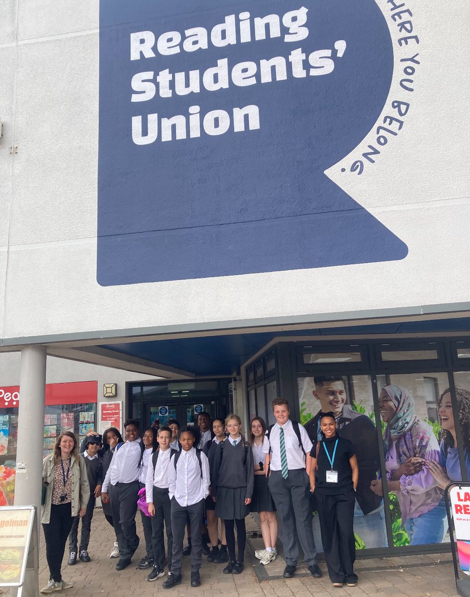 RiverAcReading's tweet image. Yesterday, River students had a brilliant time visiting the @UniofReading, sparking their interest in HE.
Students enjoyed a campus tour and lunch. They learnt more about Ancient History and even extracted DNA from strawberries! Thank you, Debi and
@UniRdg_Outreach #Ambition