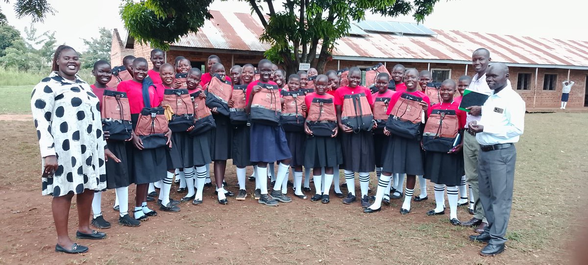 EnabelinUganda's tweet image. Across many communities, children are forced to drop out of school, not because they lack ambition, but because they lack basic supplies. We recognize that these simple items such as books, pens etc. can make the difference between staying in school and falling behind.
That’s…