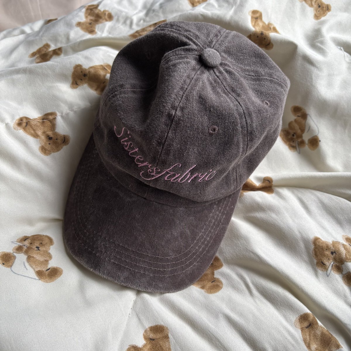 pinkkrm's tweet photo. ส่งต่อ / พร้อมส่ง

หมวกแก๊ป จากร้าน sistersfabric
- สีน้ำตาลปักชมพู 🤎🩷
- ใส่ไปครั้งเดียว
- 500฿ รวมส่ง 💌

#sistersfabric #stylistshop #cintageshop #cintageส่งต่อ #ส่งต่อเสื้อผ้ามือสอง #โล๊ะตู้เสื้อผ้า #rallymovement #bemingbkk #ส่งต่อbemingbkk #ตลาดนัดซานริโอ้ #ตลาดนัดsanrio https://t.co/DXt98x8WaY