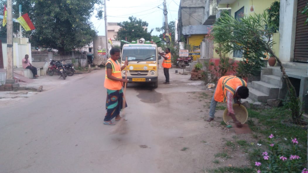 MC_Korutla's tweet image. #Day45 As a part of 100days action plan, Conducted Desiltation of drains, Bleaching and Anti- Mosquito Spray at Korutla municipality.
@RoopaMishra77
@tksreedevi
@cdmatelangana
@SwachhBharatGov
@tgmepma
#TelanganaRising
#OkaMarpu_AbhivrudhikiMalupu
#safaiapnaobimaaribhagao