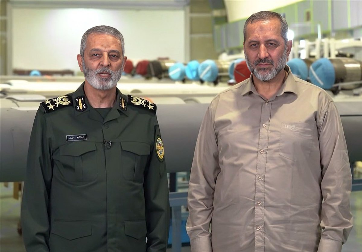 amwry81482's tweet image. وقتی دو تا موسوی در کنار هم قرار میگیرند، هیچ پیامی به دشمن نمیتونیم بدیم به جز اینکه بهشون بگیم #بیچاره_میشوید .
انشالله✌️✌️
#ضربه_نهایی
