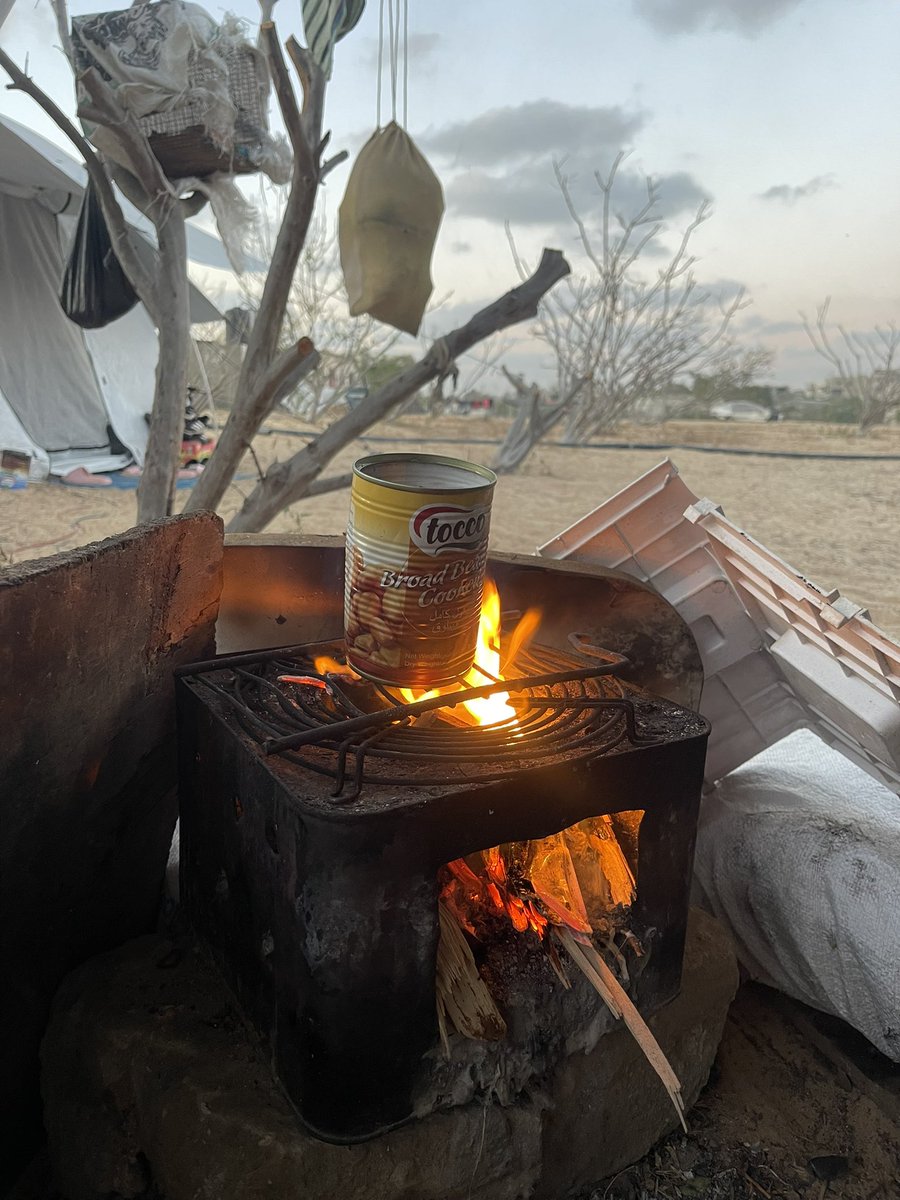 mahmoouddj's tweet image. DONT SCROLLING PLEASE , I BEG U
I cannot describe the struggle every morning to cook some food, and after all this you have no bread to eat.๐๐ฅน
HELP ME GET FOOD
GFM : gofund.me/a507755e
