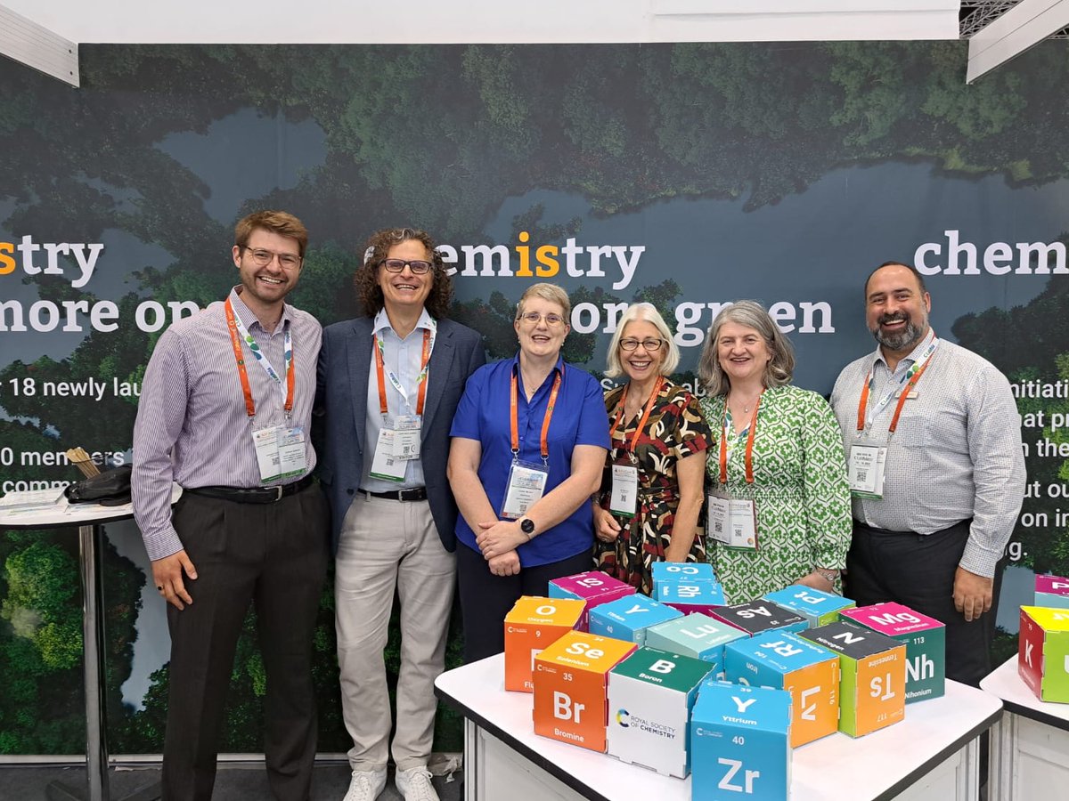 catalysis_eth's tweet image. Hanging around with RSC and Green Chemistry Folks @iupac2025