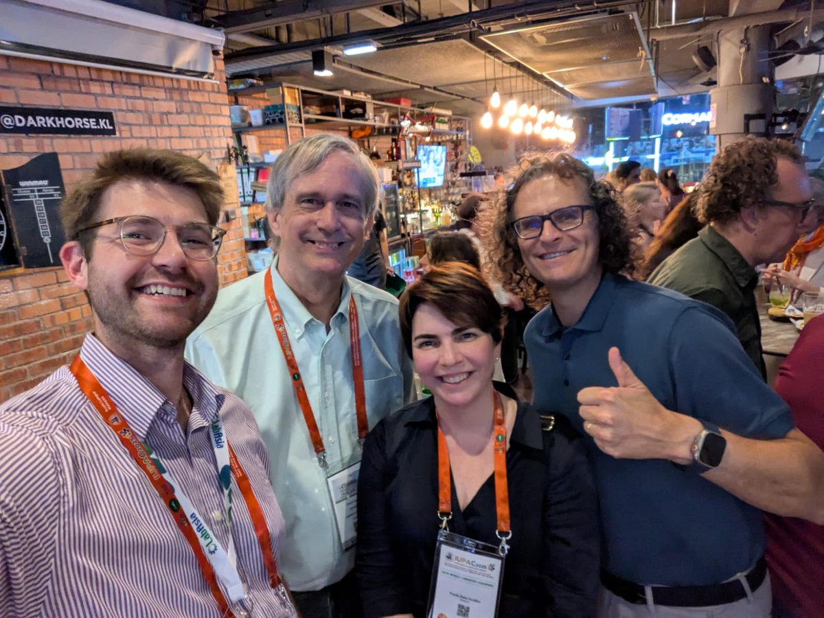 catalysis_eth's tweet image. Hanging around with RSC and Green Chemistry Folks @iupac2025