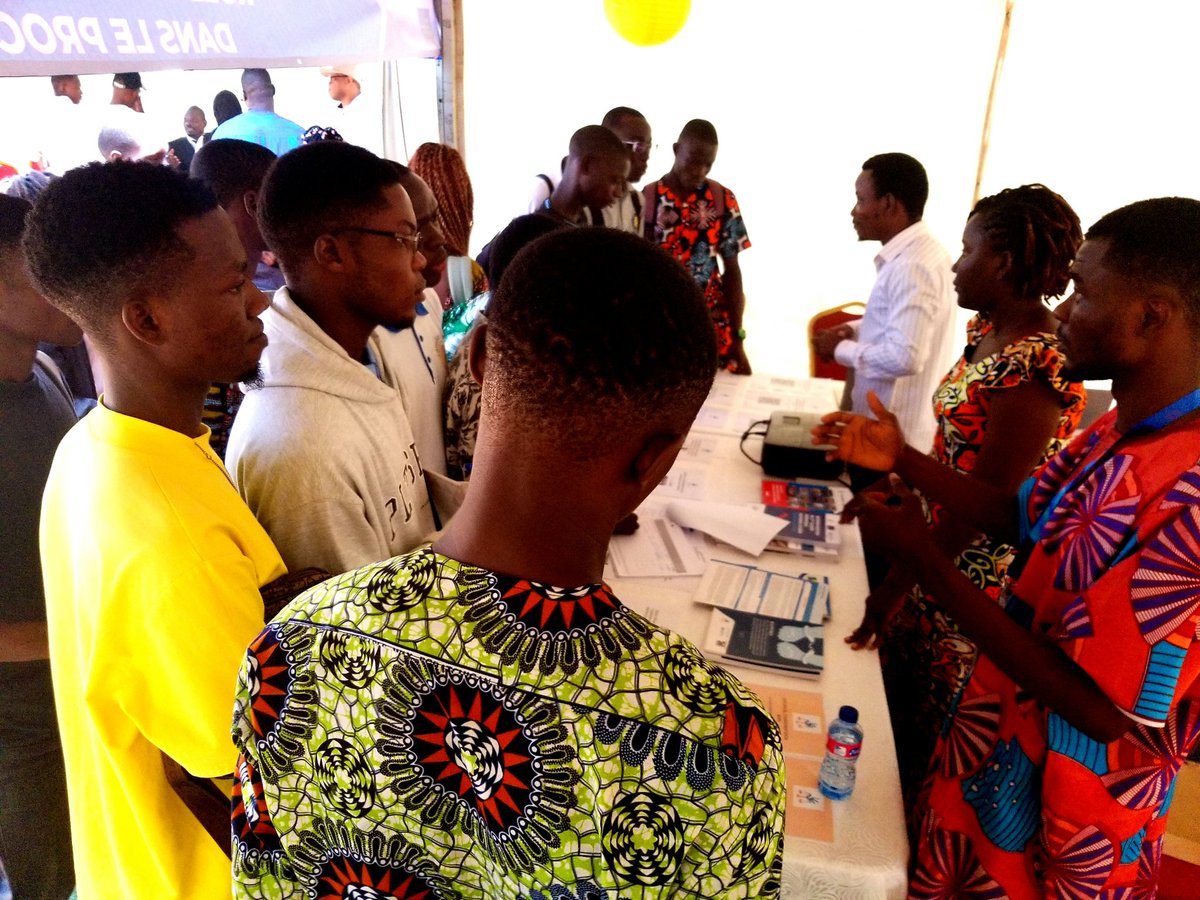 🎉 Lancement de la Foire sur la Transparence Budgétaire ce 15 juillet 2024 ! 

CSB a animé un atelier sur le rôle du citoyen dans le processus budgétaire devant les étudiants de l’UAC. 

👉 Chaque citoyen a un pouvoir d’action dans le suivi du budget public.