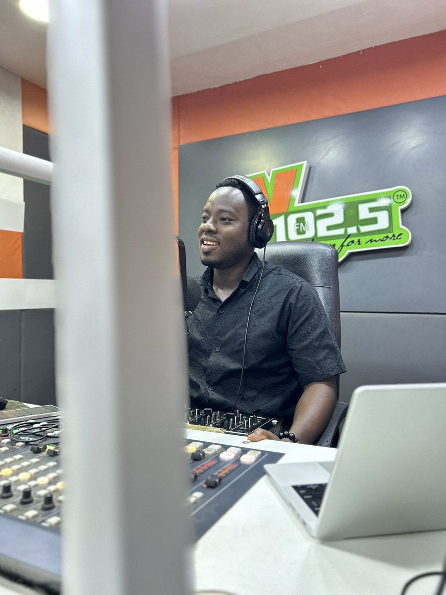 YFM KUMASI 🇬🇭 (@y1025fm) on Twitter photo Midweek groove on RyseNShyne with the finest <a href="/nydjlive/">Ebenezer Donkoh (NY DJ)</a>
Where are you tuned in from?
Leave a comment #RyseNShyne Midweek groove on RyseNShyne with the finest <a href="/nydjlive/">Ebenezer Donkoh (NY DJ)</a>
Where are you tuned in from?
Leave a comment #RyseNShyne
