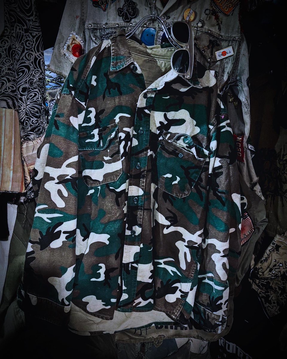 FREEDOMNoGood's tweet photo. #店内スタイリング
camouflage.
SPECIAL.
【 #ネオ大阪帝国 #通天覚醒 #超変 #アラキ 】
いつも通り自分らしく。
SPECIAL.
#デカ履き
#HighDamageStyle
👁🧠🧠👁
伝説、続く。
解CHANCE放
⚫️ #ネオヤンキー
#theKIDアラーキー ⚫️
【 #theKIDアラキ 】
【アメ村 #ショウザンビル 】 https://t.co/mPssKab46g