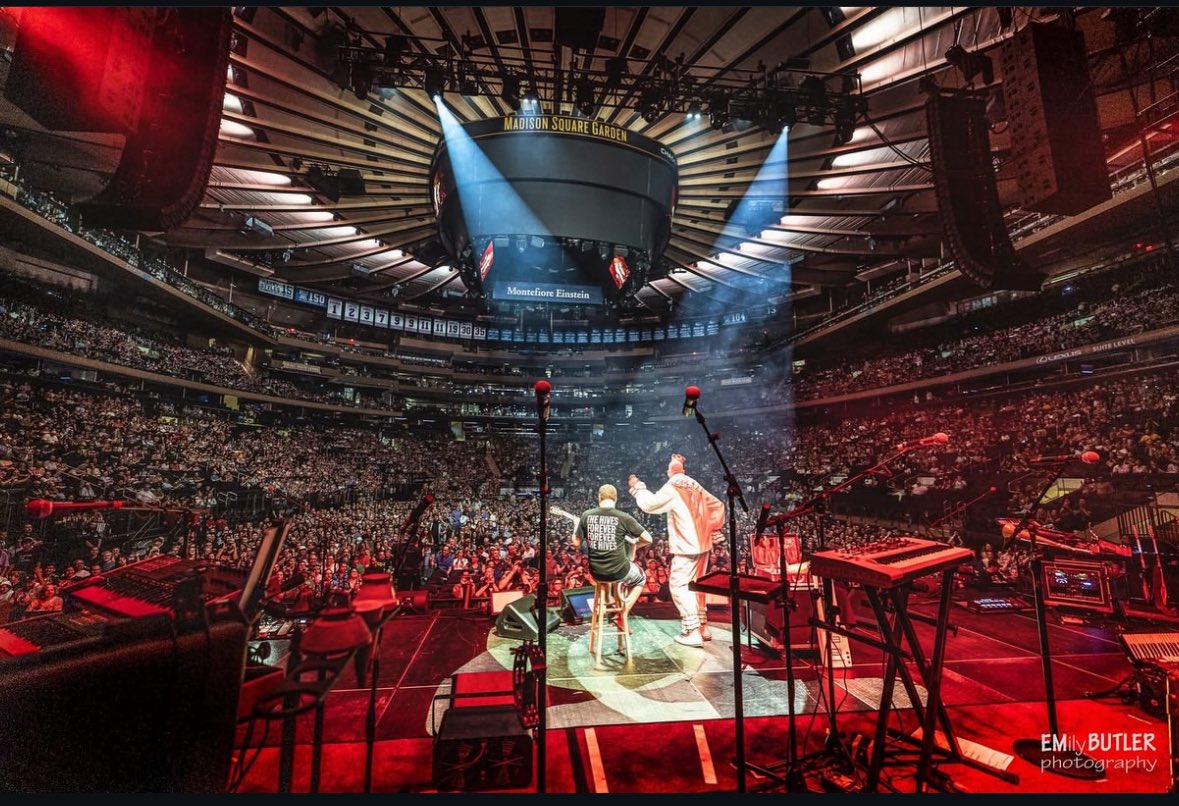 thismyshow's tweet image. A wild photo of me onstage at Madison Square Garden on Saturday night.