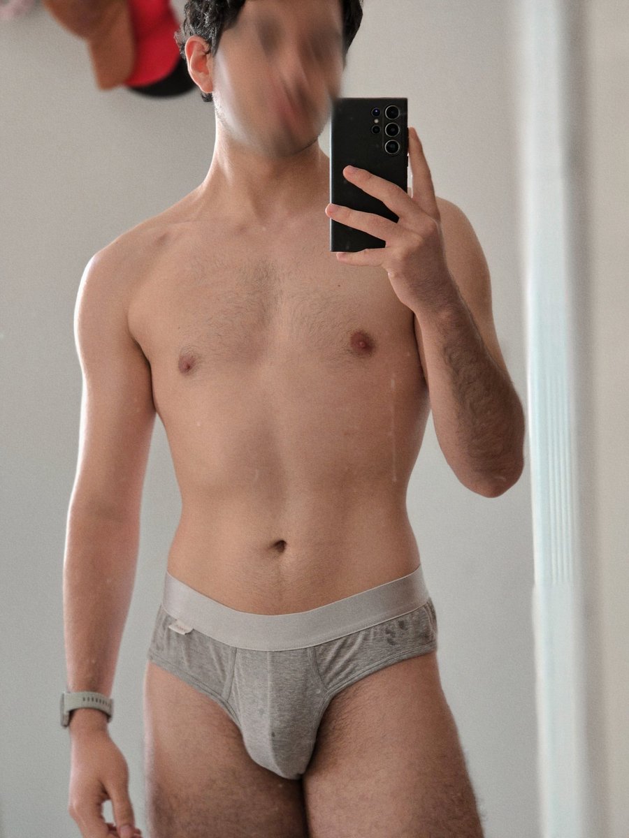 I know you want it, baby you can have it 🥵

#gay #gayboy #malebeauty #hotmale