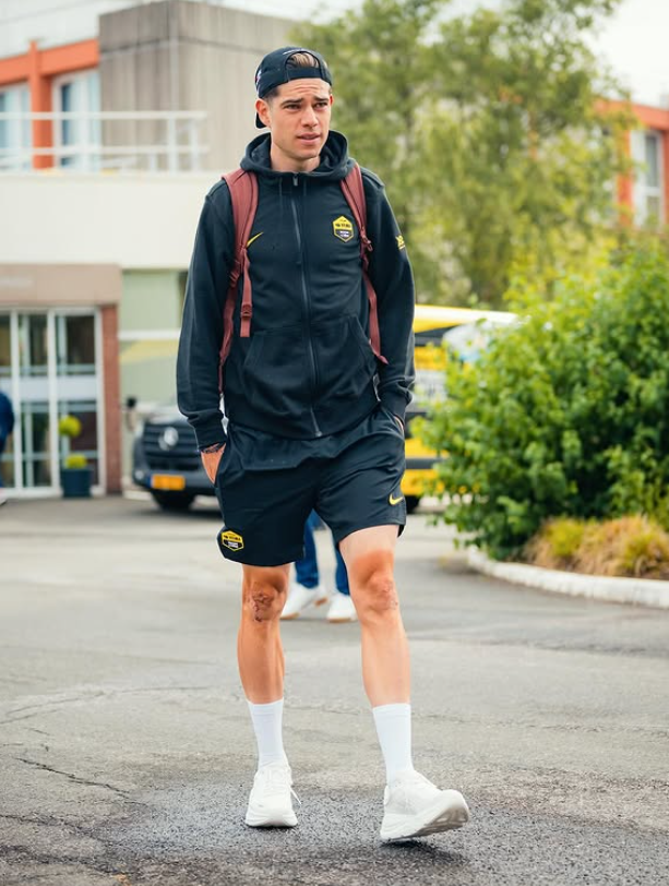 Stage 11 Tour de France 2025 🇫🇷

🏆 Van Aert
⭐️⭐️⭐️ Van der Poel, Laurance, Simmons
⭐️⭐️ Stewart, Askey, Trentin, Albanese
⭐️ Girmay, Groves, Coquard, Venturini

👀 Berckmoes
🙏 Aranburu

#TDF2025