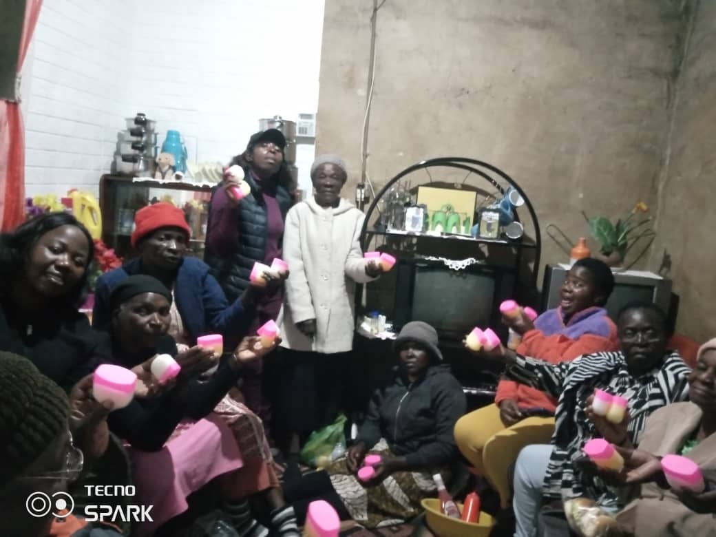Zivai Community Empowerment Trust (@zicet1) on Twitter photo We did good Petroleum Jelly with our women. They went smiling whilst carrying their bottles. Thank you <a href="/MildretMuzanec4/">Mildret Muzanechita</a> 4 teaching our team. They promised 2 go & do their business home #economicempowerment #womencandoit <a href="/CNRG_ZIM/">CNRG Zim</a> <a href="/euinzim/">EU Delegation to Zimbabwe 🇪🇺</a> <a href="/MorebieChidaush/">Moreblessings Chida</a> <a href="/UN_Women/">UN Women</a> <a href="/ZELA_Infor/">Zimbabwe Environmental Law Organisation (ZELO)</a> We did good Petroleum Jelly with our women. They went smiling whilst carrying their bottles. Thank you <a href="/MildretMuzanec4/">Mildret Muzanechita</a> 4 teaching our team. They promised 2 go & do their business home #economicempowerment #womencandoit <a href="/CNRG_ZIM/">CNRG Zim</a> <a href="/euinzim/">EU Delegation to Zimbabwe 🇪🇺</a> <a href="/MorebieChidaush/">Moreblessings Chida</a> <a href="/UN_Women/">UN Women</a> <a href="/ZELA_Infor/">Zimbabwe Environmental Law Organisation (ZELO)</a>