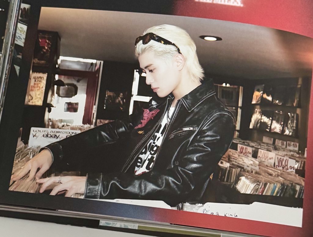 fellinyuno's tweet photo. 🎸🤟🏻🖤🤍….. https://t.co/Mg5nsn8dUy