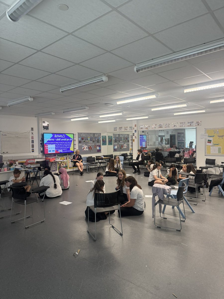 It's been a busy few weeks for us – thanks to inspiring youth-led projects and a joined-up approach, we're creating better opportunities for young people across Cardiff and beyond.✨👊🏽💥

#YouthVoice #CommunityImpact #Cardiff #TheVale #TheGlovesAreOn #Unite4Youth #YoungVoices