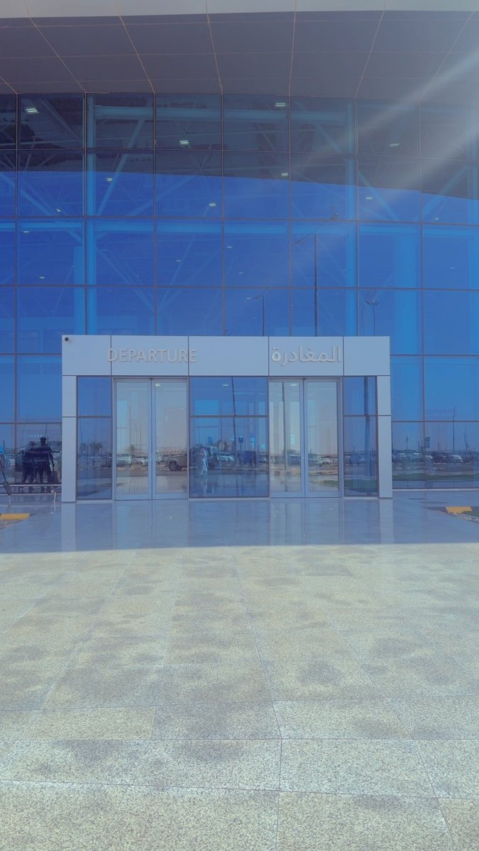 نسيت كم مره سافرت ، 
ولكني لم أنسى من كان في استقبالي