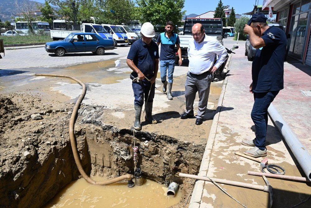 MASKİ’den Alaşehir’e İnceleme Ziyareti
MASKİ Genel Müdür Yardımcısı Doç. Dr. Özgür Avşar, Alaşehir ilçesinde atık su arıtma tesisleri ve şantiye alanlarını inceleyerek çalışmalar hakkında bilgi aldı.