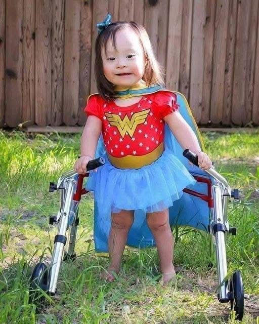 sayhitopeace's tweet image. Let's wish a happy birthday for this little girl with Down syndrome