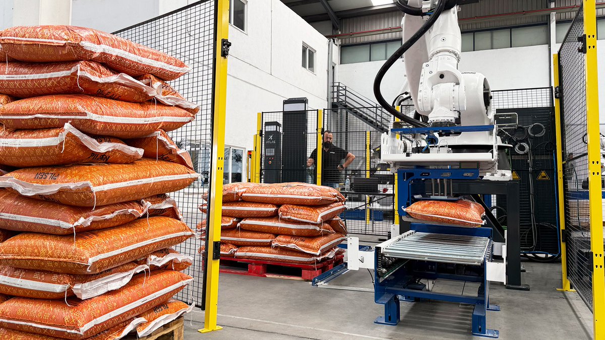 HispaRob's tweet image. ➡️ El robot paletizador español que se instala en 30 días y cuesta menos que un coche

By @Atlas_Robots 

🔗 hisparob.es/el-robot-palet…