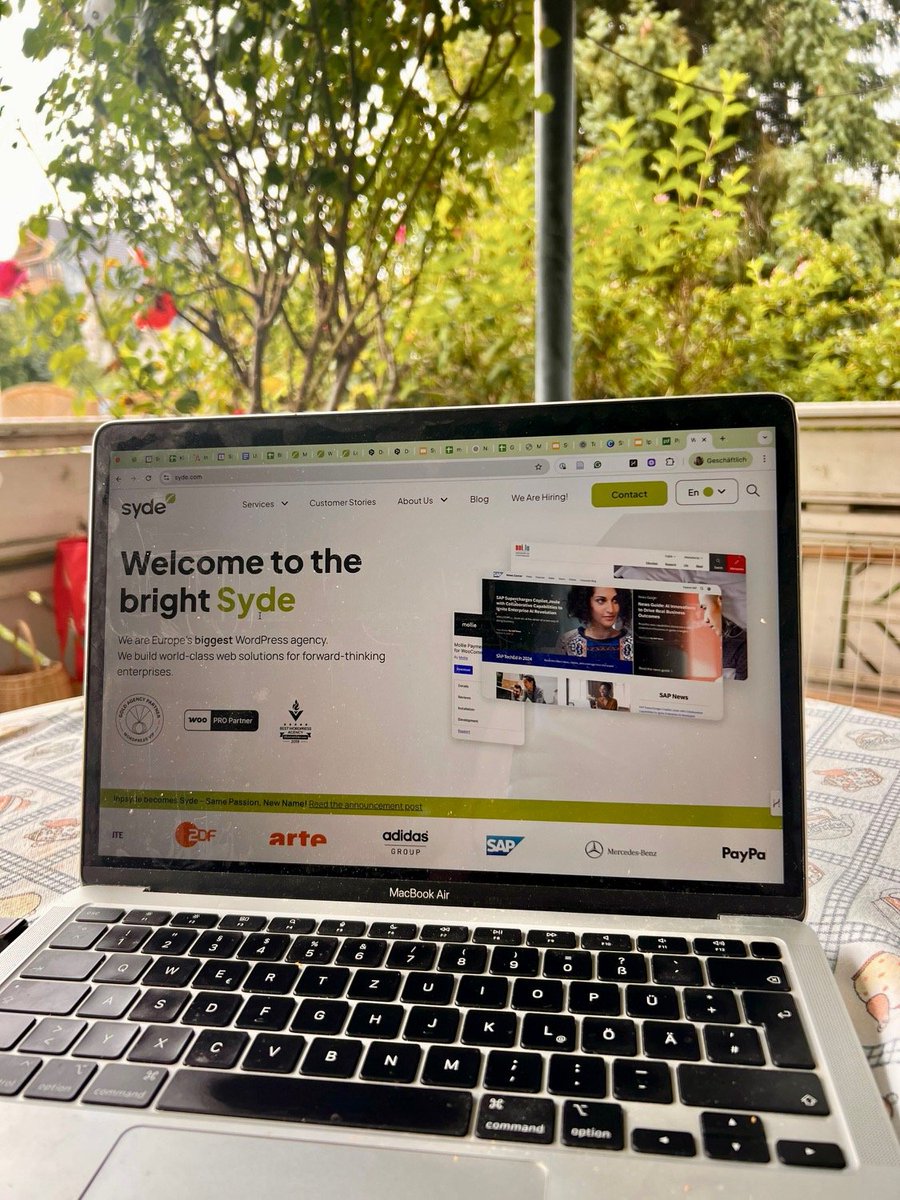 syde_gmbh's tweet image. ☀️ With summer in full swing, our fully remote team can work from anywhere. 

How are you making the most of this beautiful weather while still staying productive? Share a photo of your current view with us! 👇
 
#RemoteWork #WorkFromAnywhere #DigitalNomad #TeamCulture