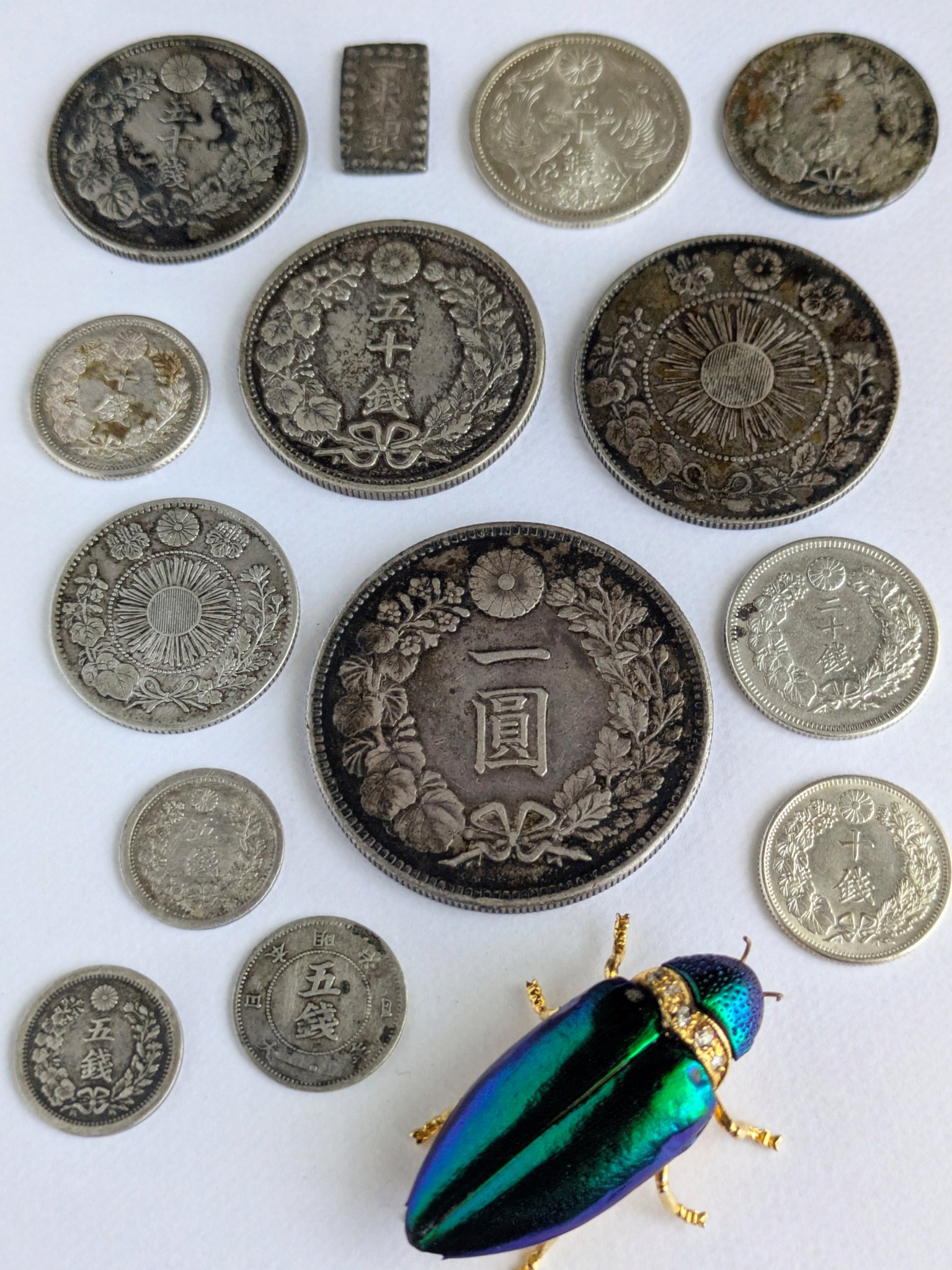 山*郎様 国内外 銀貨まとめ売り 14枚 山*郎様 国内外 銀貨まとめ