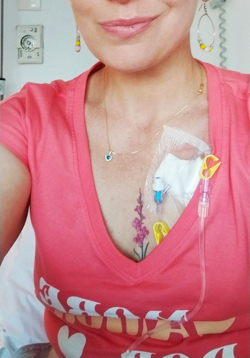 Coucou 
Des News de juillet, qui comme vous pouvez le constater est sans repis.
Déjà plus de 6 mois que je me bats contre cette bestiole 🦀☠️... Je lâche rien, mais je fatigue, j'ai rasé mes cheveux après la deuxième #chimiothérapie, je les perdai trop. On devient une autre