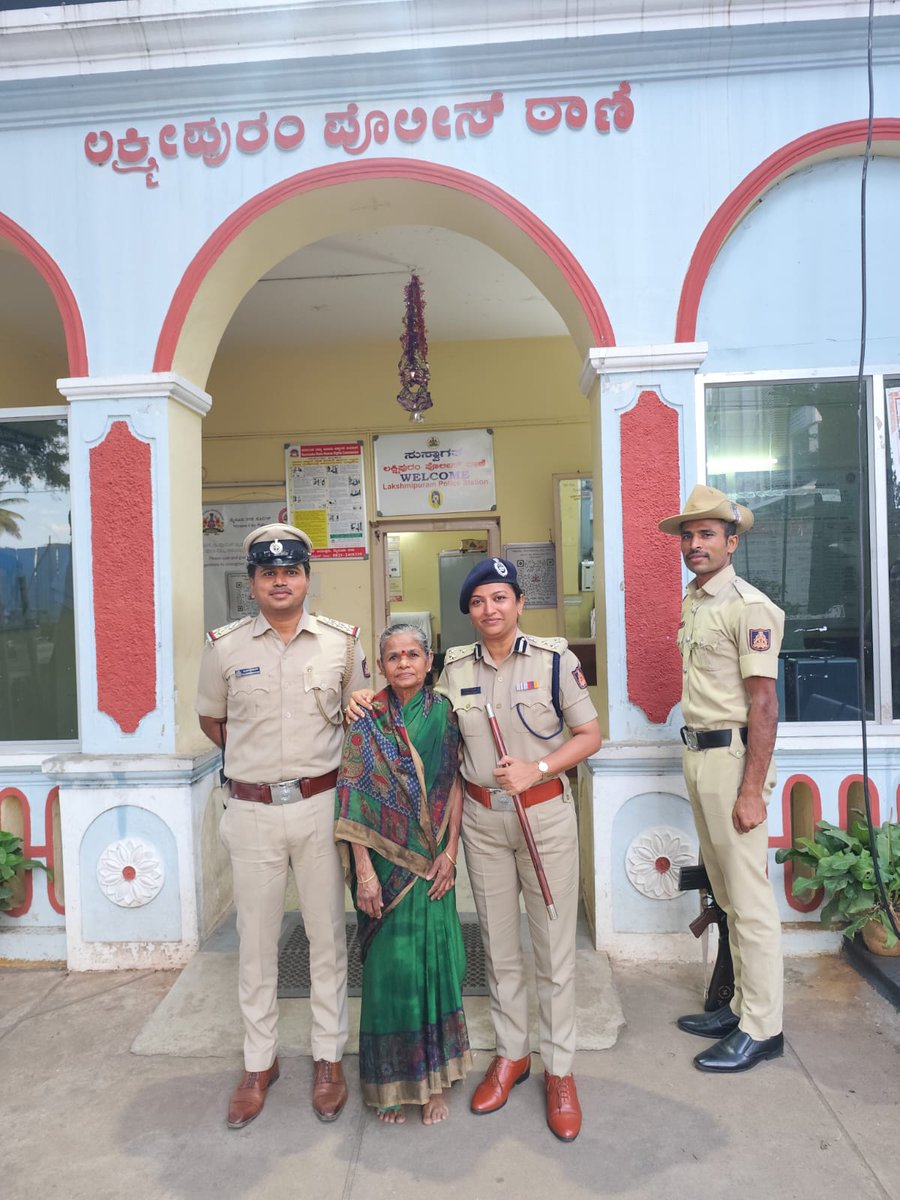 ಲಕ್ಷ್ಮೀಪುರಂ ಮತ್ತು ಕೃಷ್ಣರಾಜ ಟ್ರಾಫಿಕ್ ಪೊಲೀಸ್ ಠಾಣೆಯಲ್ಲಿ  ಕಳೆದ 38 ವರ್ಷಗಳಿಂದ ದಿನನಿತ್ಯದ ಠಾಣೆಯ ಸ್ವಚ್ಚತೆಯ  ಕರ್ತವ್ಯವನ್ನು ಕಾಯಕವೇ ಕೈಲಾಸ ಎಂಬಂತೆ ನಿರ್ವಹಿಸುತ್ತಿರುವ ಶ್ರೀಮತಿ ಮಹದೇವಮ್ಮ ರವರನ್ನು ಮಾನ್ಯ ಪೊಲೀಸ್ ಆಯುಕ್ತರು ಇಂದು ಗೌರವಪೂರ್ವಕವಾಗಿ ಸನ್ಮಾನಿಸಿದರು.