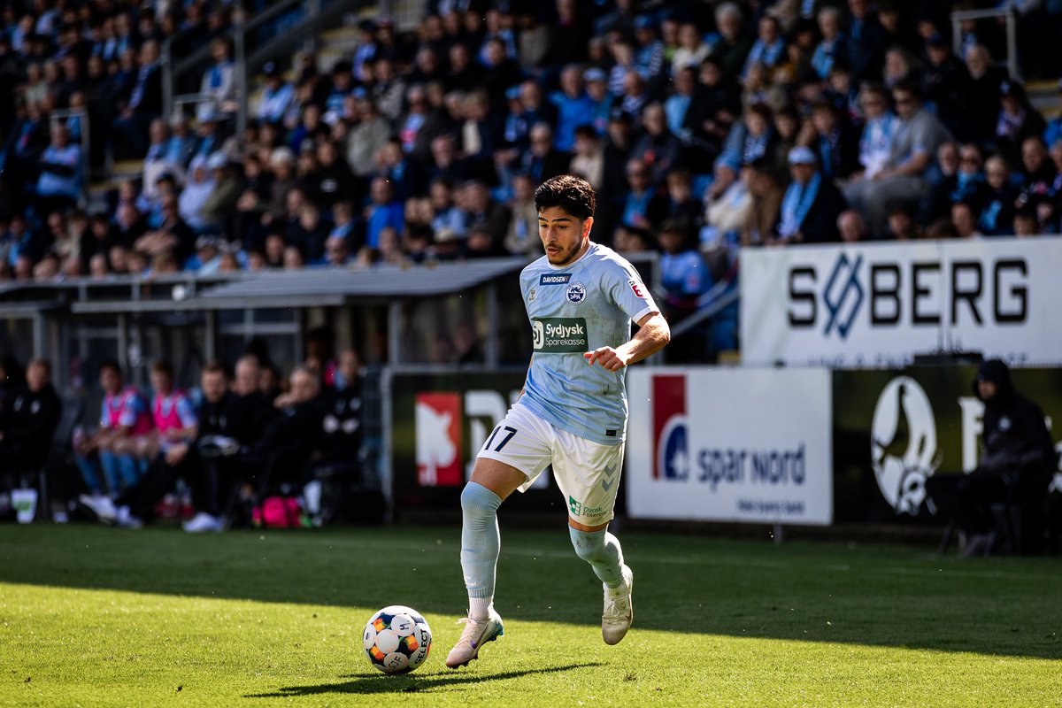 Sønderjyske Fodbold sælger José Gallegos til den bulgarske klub Botev Vratsa 🤝
 
Tak for tre et halvt år og næsten 100 kampe i lyseblåt, José, og alt det bedste fremover 🩵
 
Læs nyheden på hjemmesiden 📲

soenderjyskefodbold.dk/soenderjyske-f…