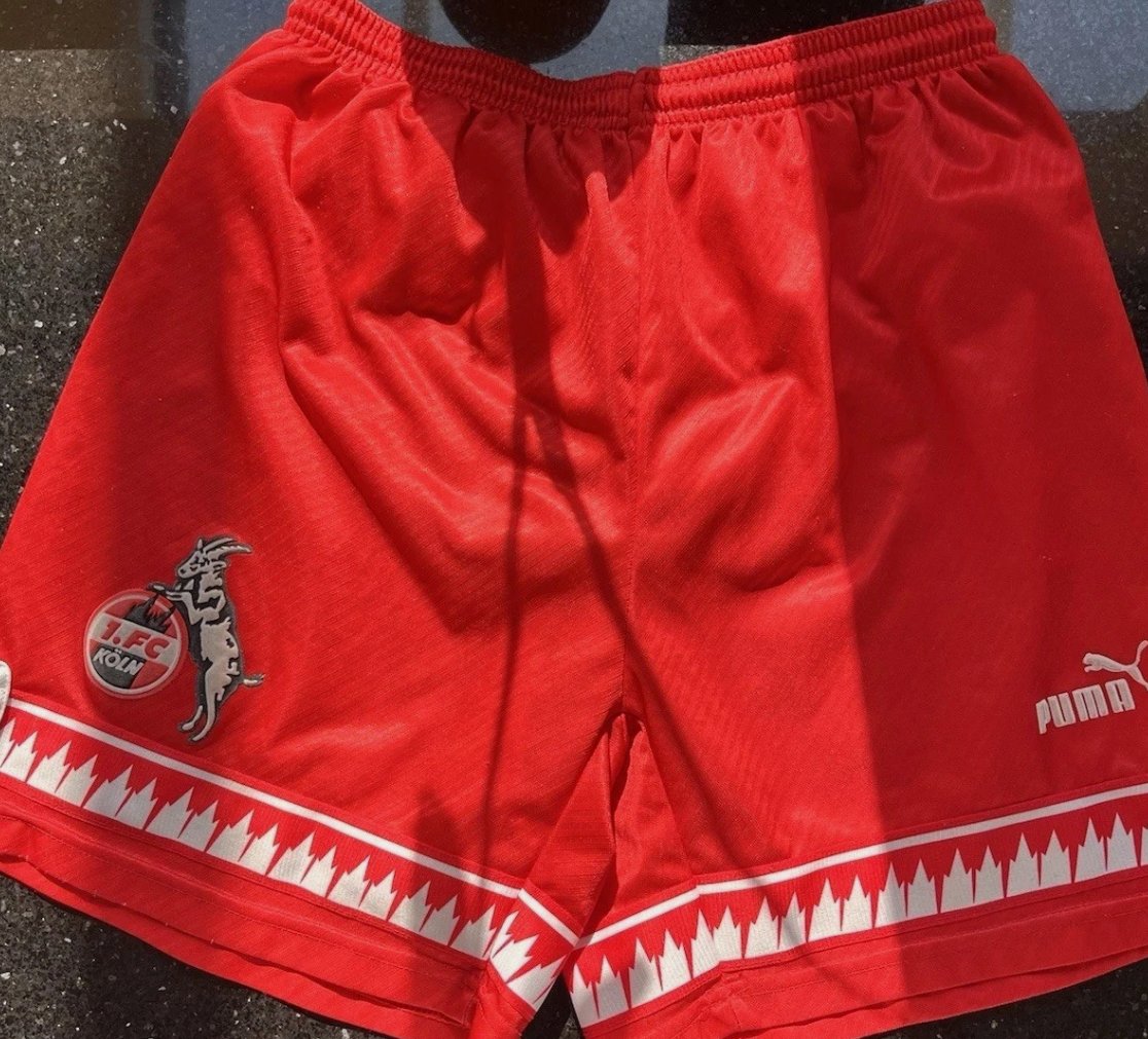 Bitte FC, einfach nochmal so eine Hose. Es ist nicht so schwer