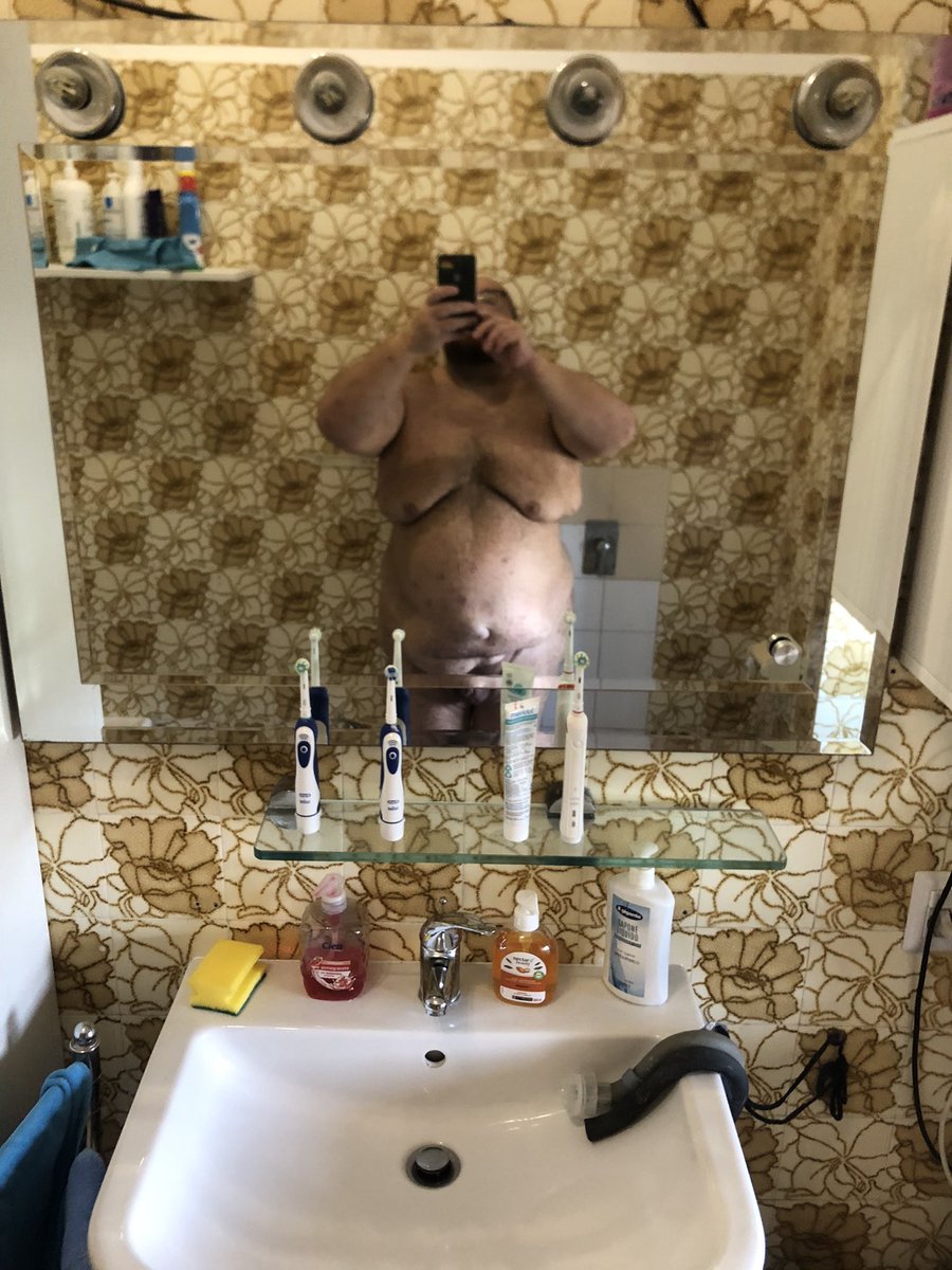 #Sonofigo #Sonobono #Pornobaffetto #docciatime🚿🚿🚿🚿🚿🚿🚿😜😜😜😜😜