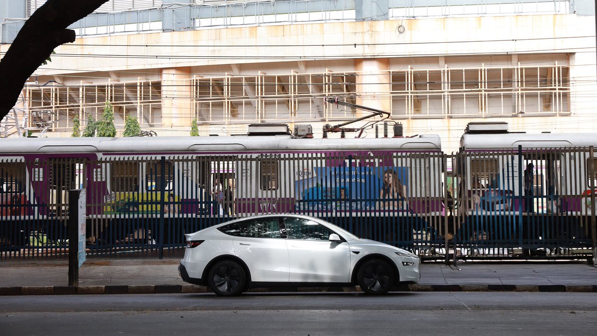 On the streets in Mumbai

Order now ➡️ tesla.com/en_IN/modely/d…
