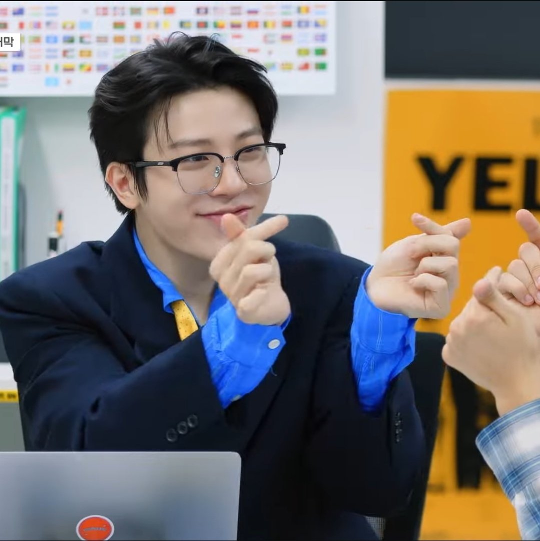 sjhfilters's tweet image. Junghwan so cute 😭🤏🏻 #소정환 #트레저