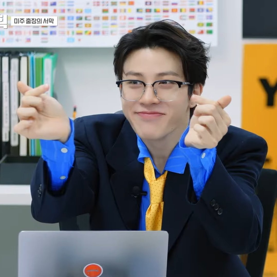 sjhfilters's tweet image. Junghwan so cute 😭🤏🏻 #소정환 #트레저