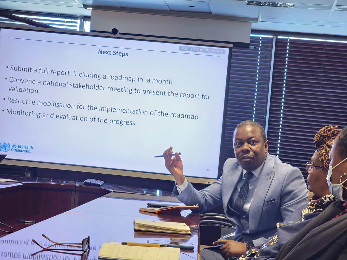 The WHO team presented key findings to Botswana's Minister of Health on strengthening blood services. Gaps in coordination, data use &amp; sustainability were highlighted. A roadmap is in progress to improve safety &amp; efficiency.
#SafeBloodForAll #Strengthening HealthSystems #NBTS