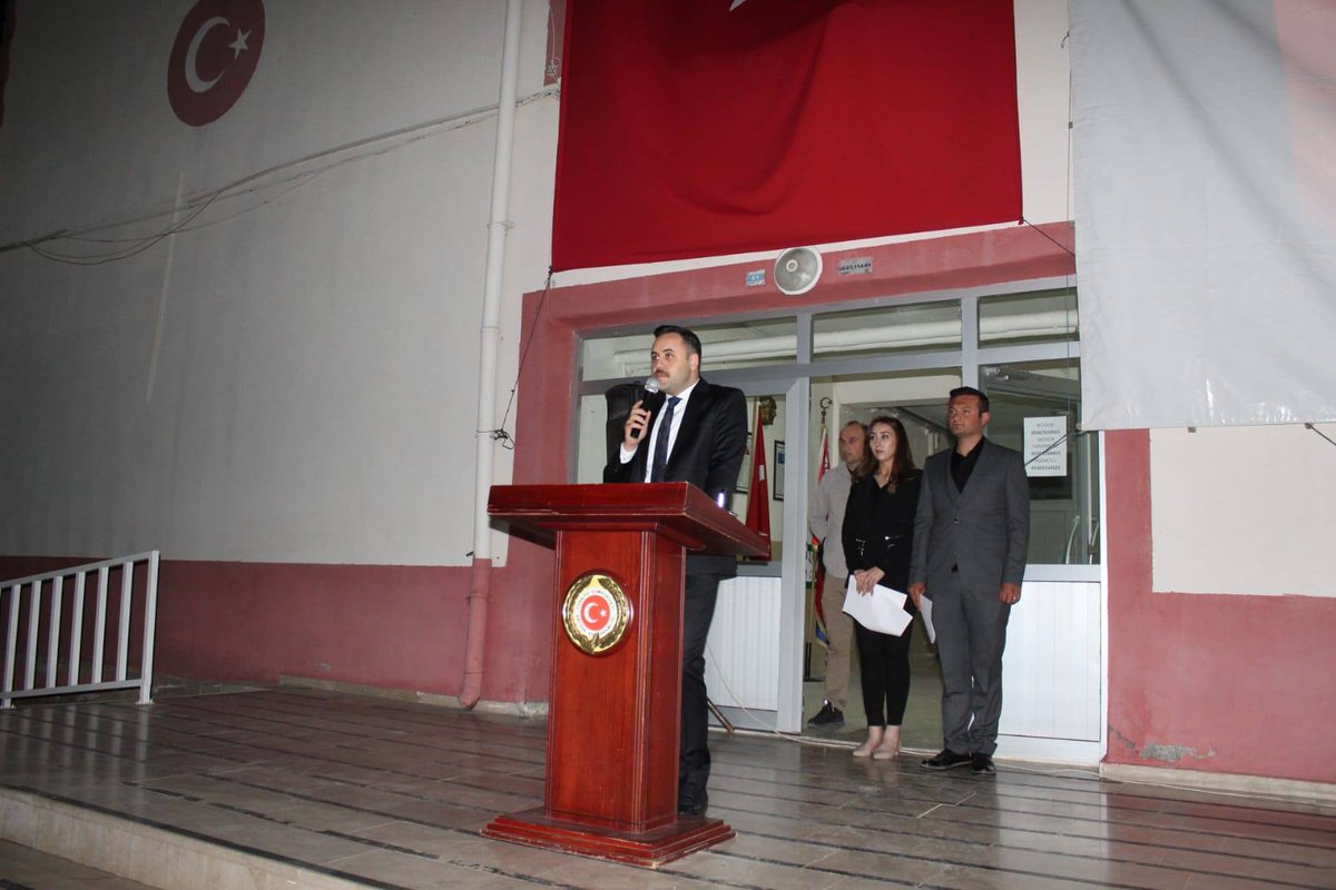 🇹🇷 ZAFERİN ADI TÜRKİYE 🇹🇷
   İlçemizde 15 Temmuz Demokrasi ve Milli Birlik Günü Anma Programı Düzenlendi  artova.gov.tr/ilcemizde-15-t…