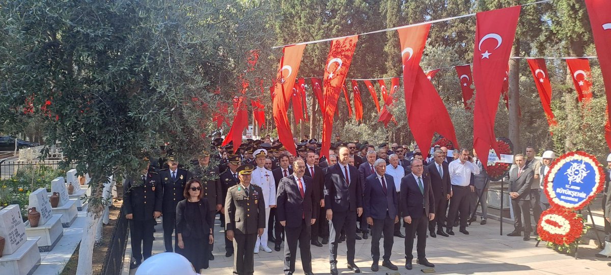 Borsamız  Meclis Başkanı A. Bahri Erdel, Aydın Valiliği tarafından 15 Temmuz Şehitlerini Anma, Demokrasi ve Milli Birlik Günü dolayısıyla düzenlenen anma programına katılım sağladı.